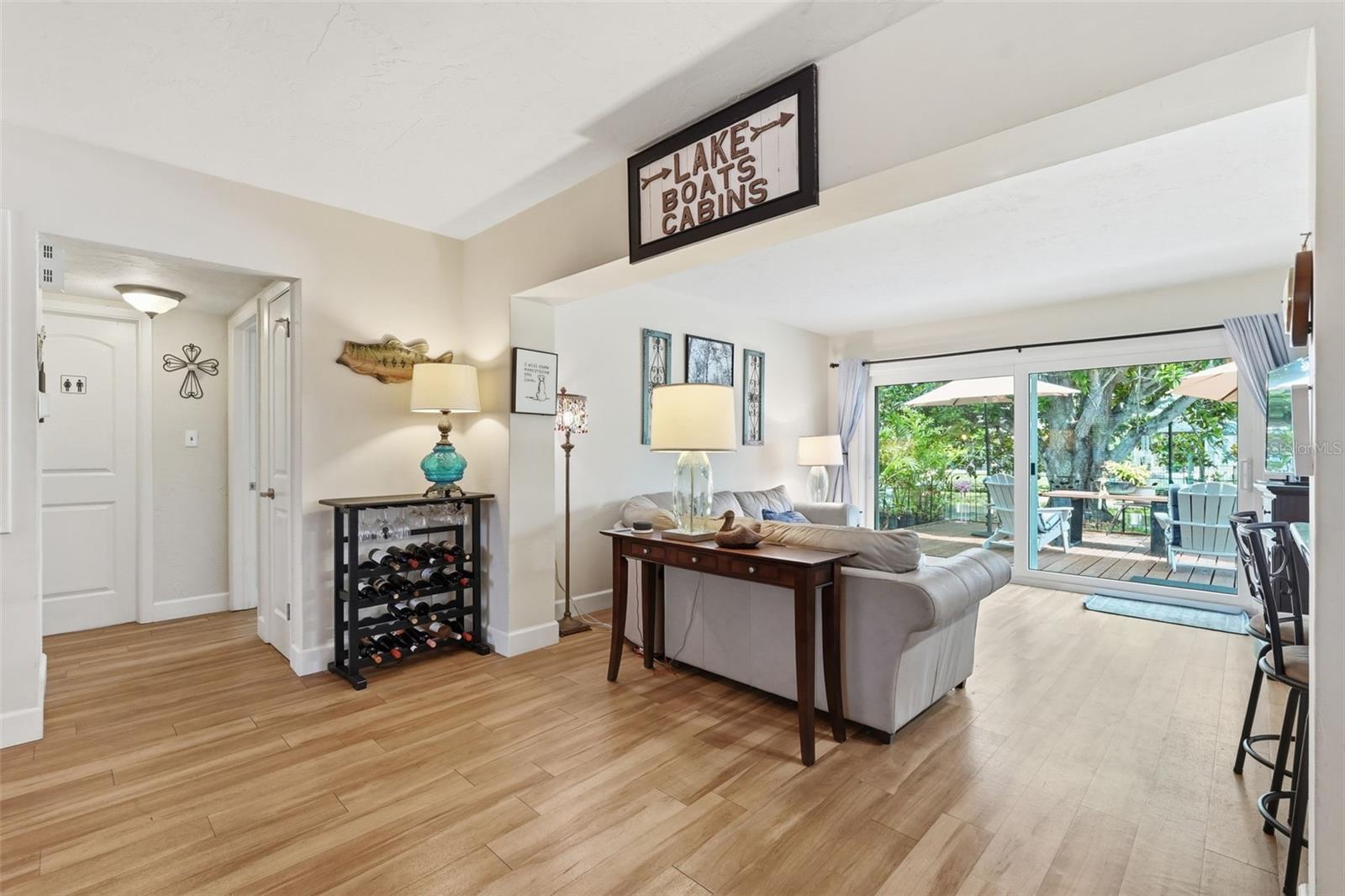 179 E CANAL DR, PALM HARBOR, FL, 34684