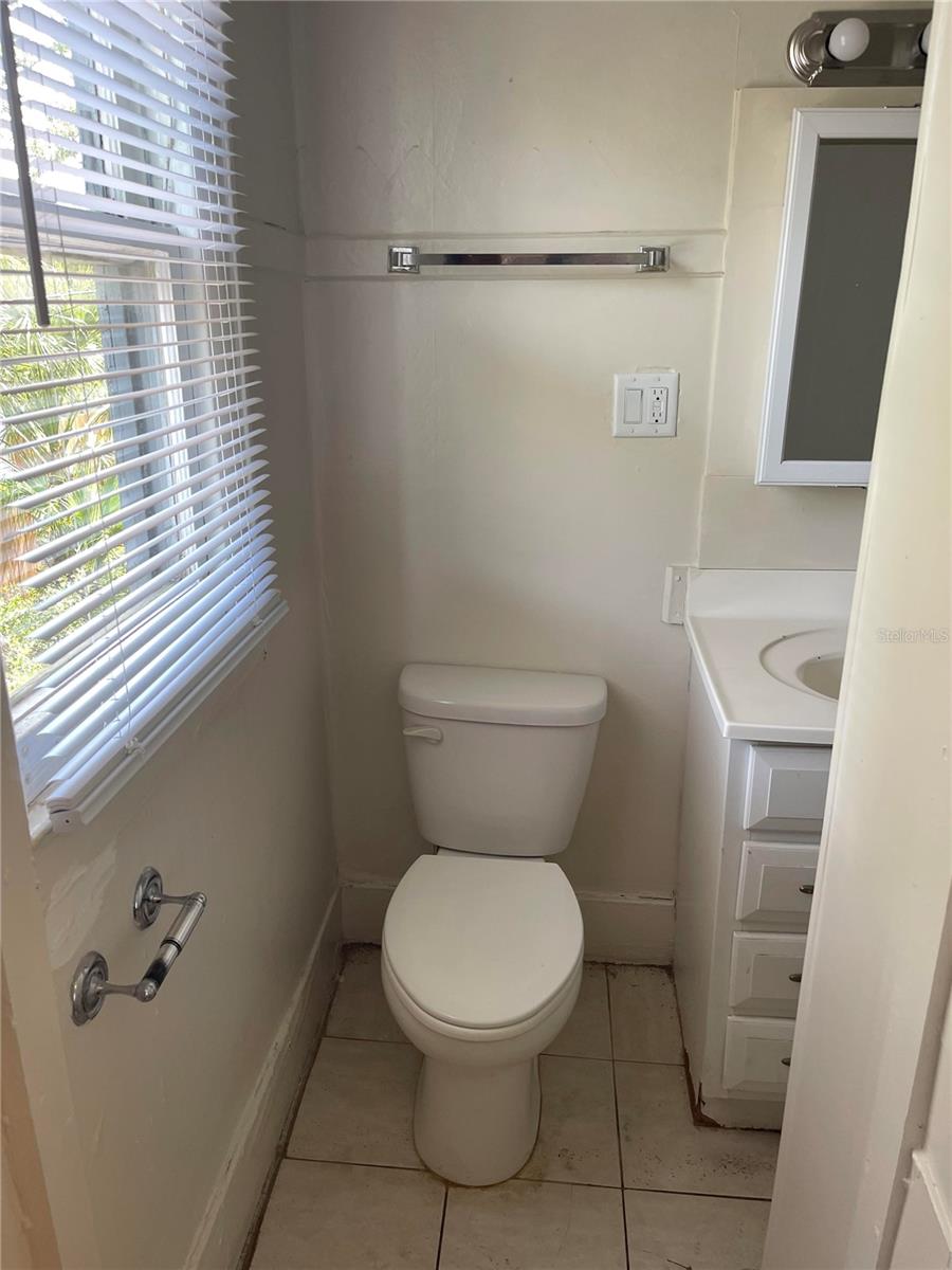 1006 1/2 DREW STREET, CLEARWATER, FL, 33755
