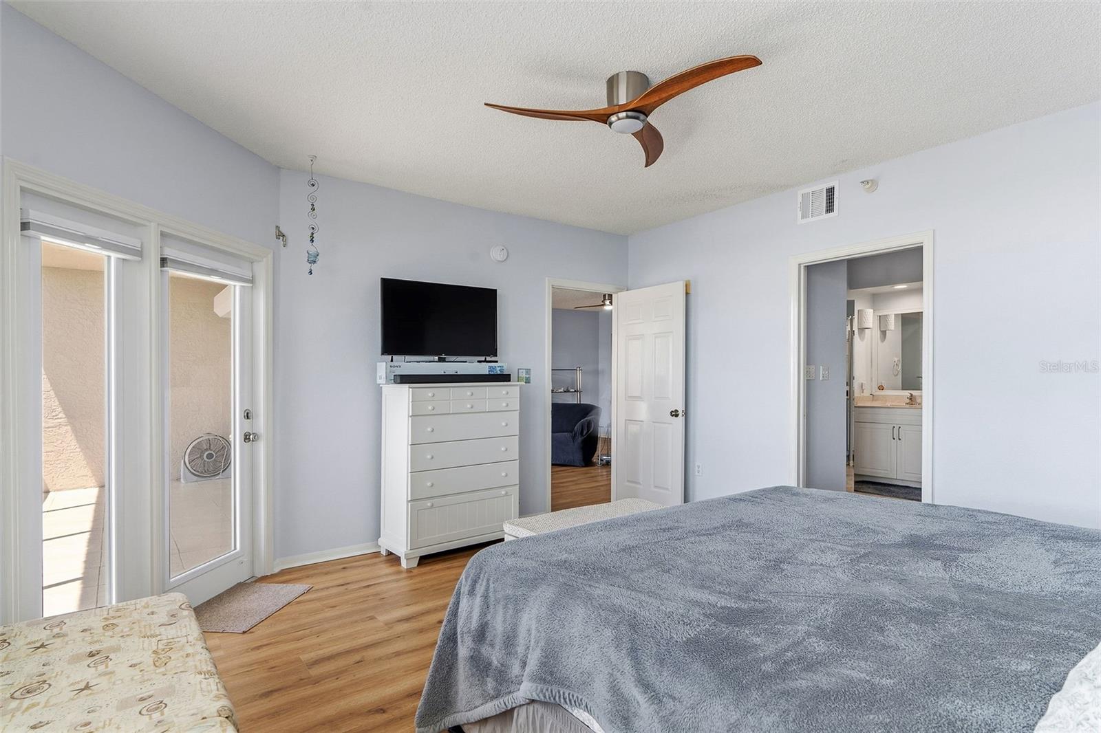 6551 SHORELINE DR #6402, ST PETERSBURG, FL, 33708