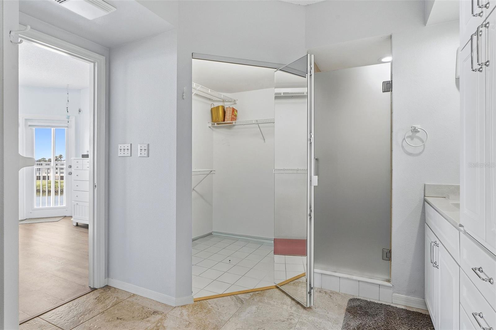 6551 SHORELINE DR #6402, ST PETERSBURG, FL, 33708