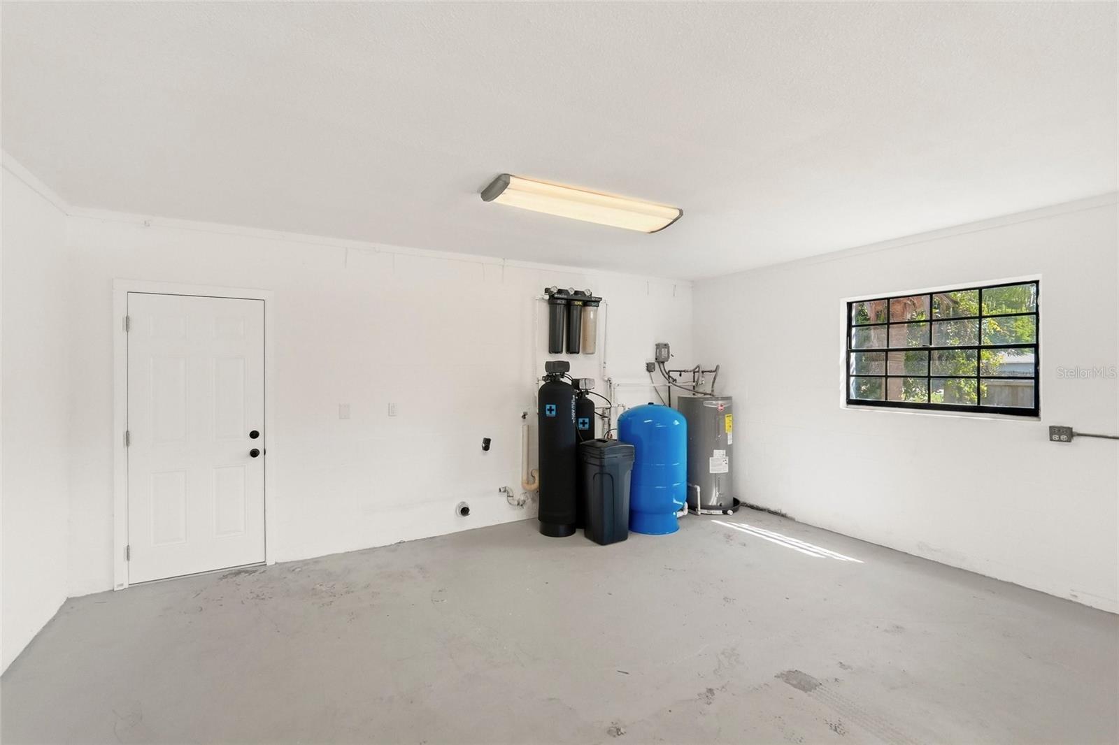 17002 PAULA LN, LUTZ, FL, 33558