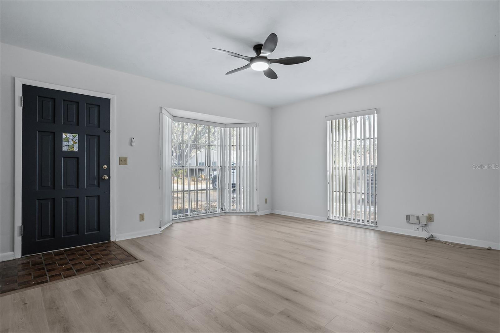 812 W WARREN AVE, TAMPA, FL, 33602