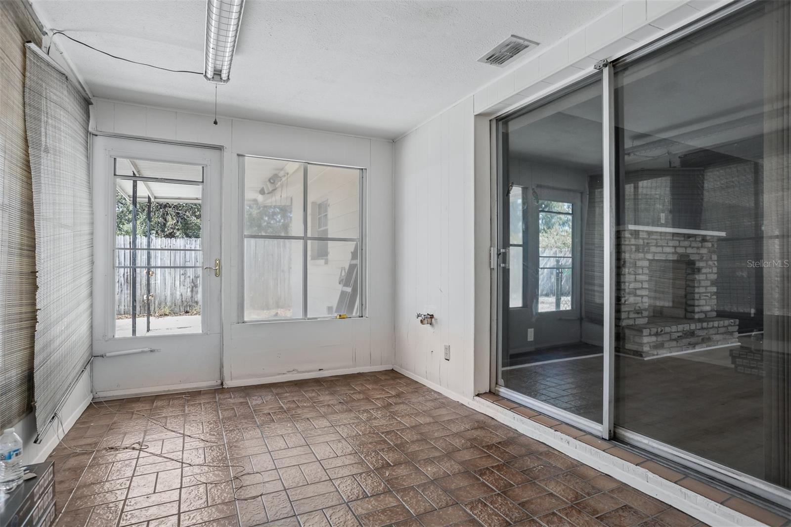 812 W WARREN AVE, TAMPA, FL, 33602