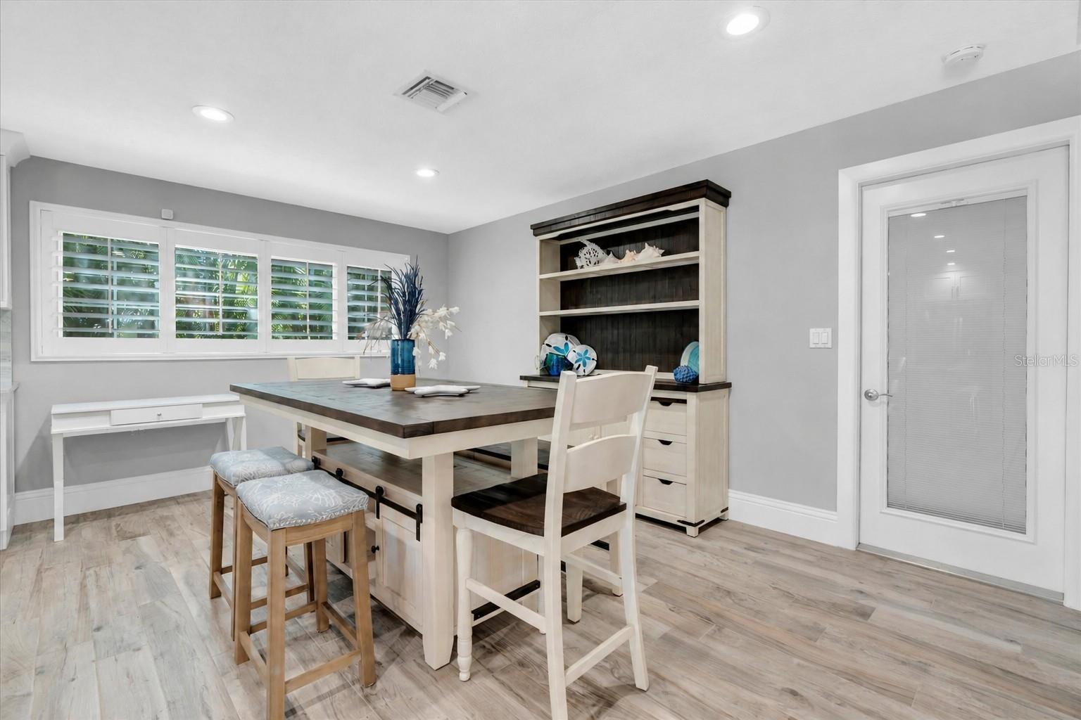7587 132ND WAY, SEMINOLE, FL, 33776