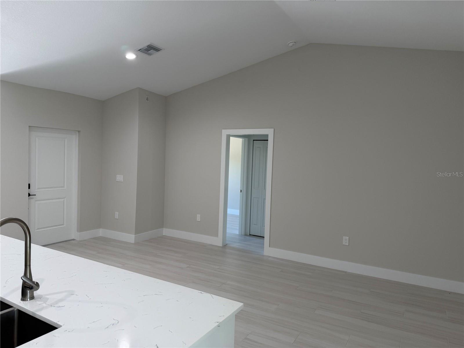 23367 MAYVILLE AVE, PUNTA GORDA, FL, 33980