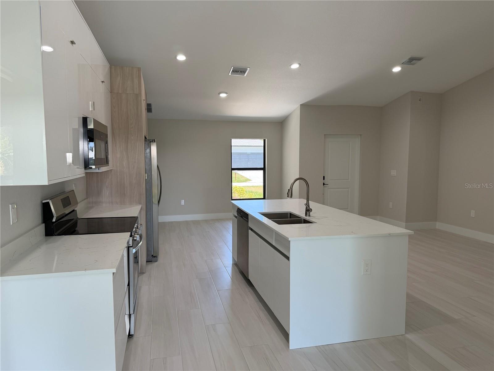 23367 MAYVILLE AVE, PUNTA GORDA, FL, 33980