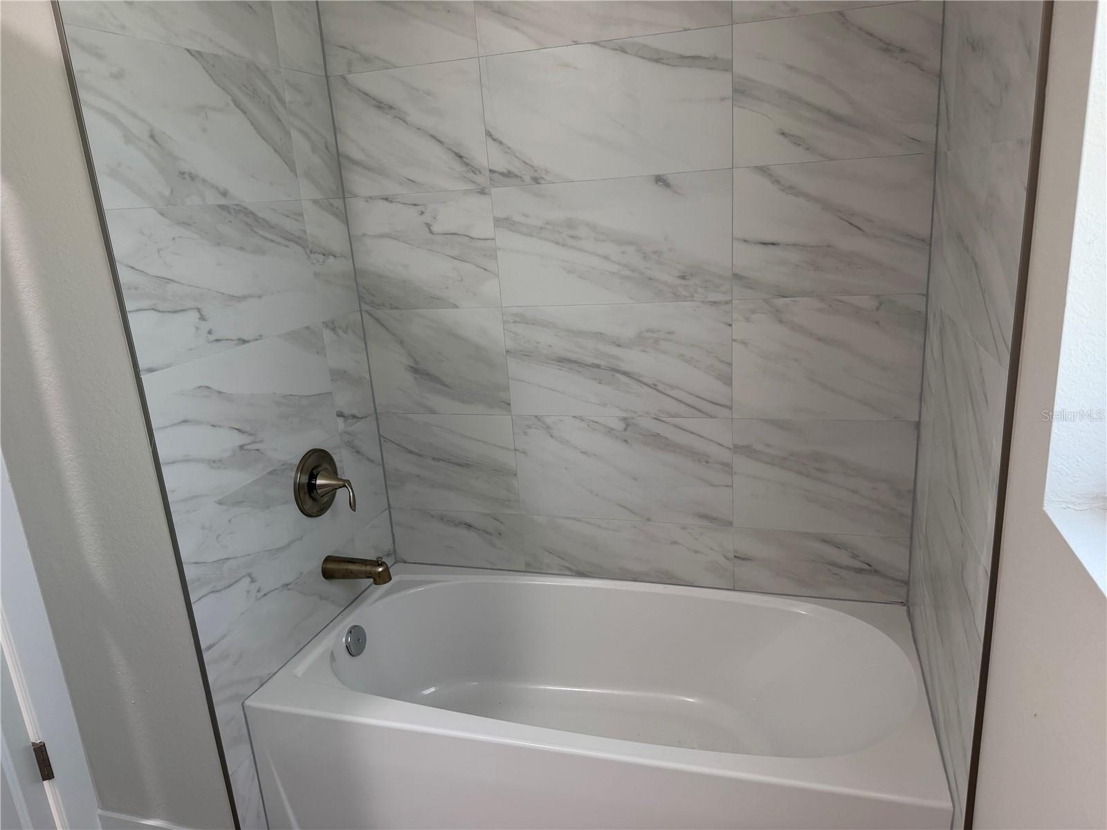 23367 MAYVILLE AVE, PUNTA GORDA, FL, 33980