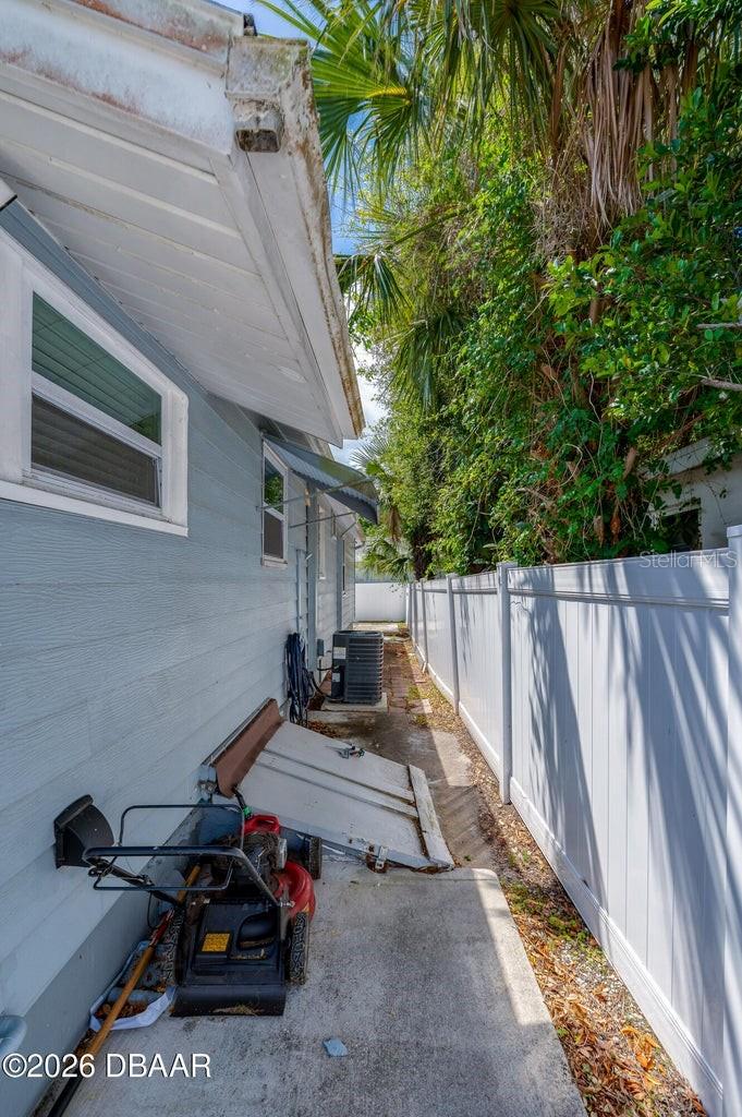 243 N PENINSULA DR, DAYTONA BEACH, FL, 32118