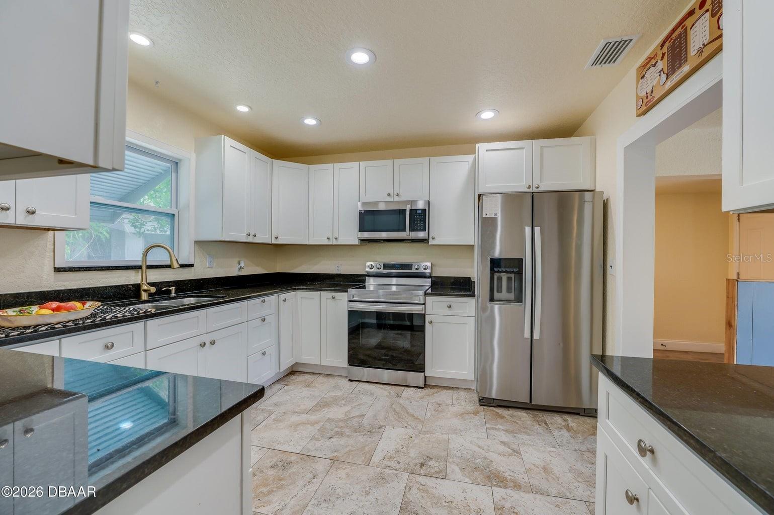 243 N PENINSULA DR, DAYTONA BEACH, FL, 32118