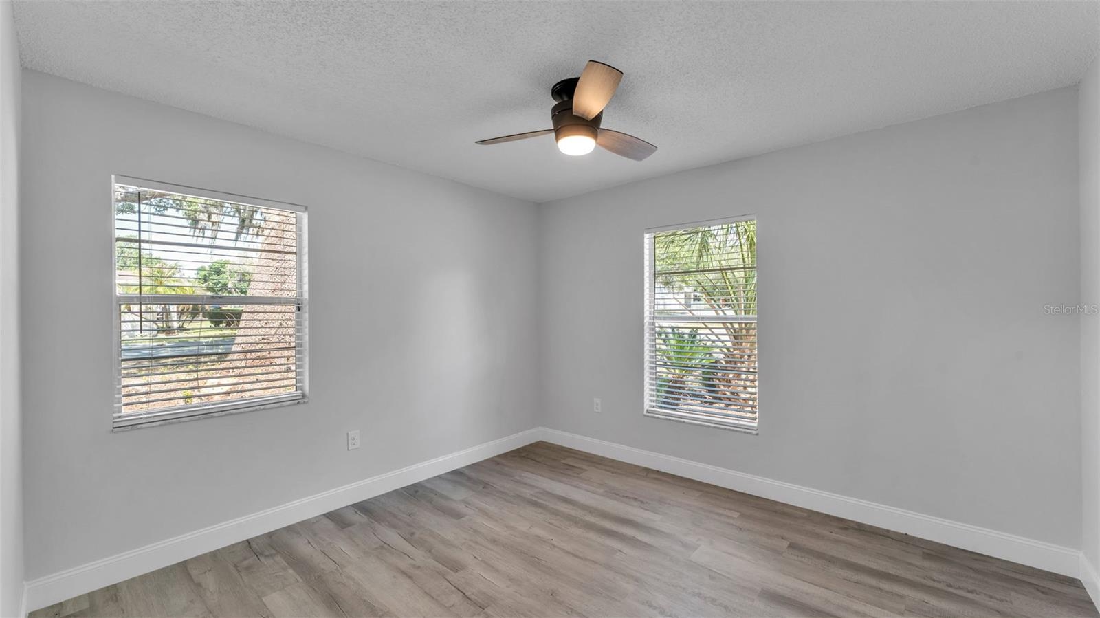 201 E PINE ST, DAVENPORT, FL, 33837