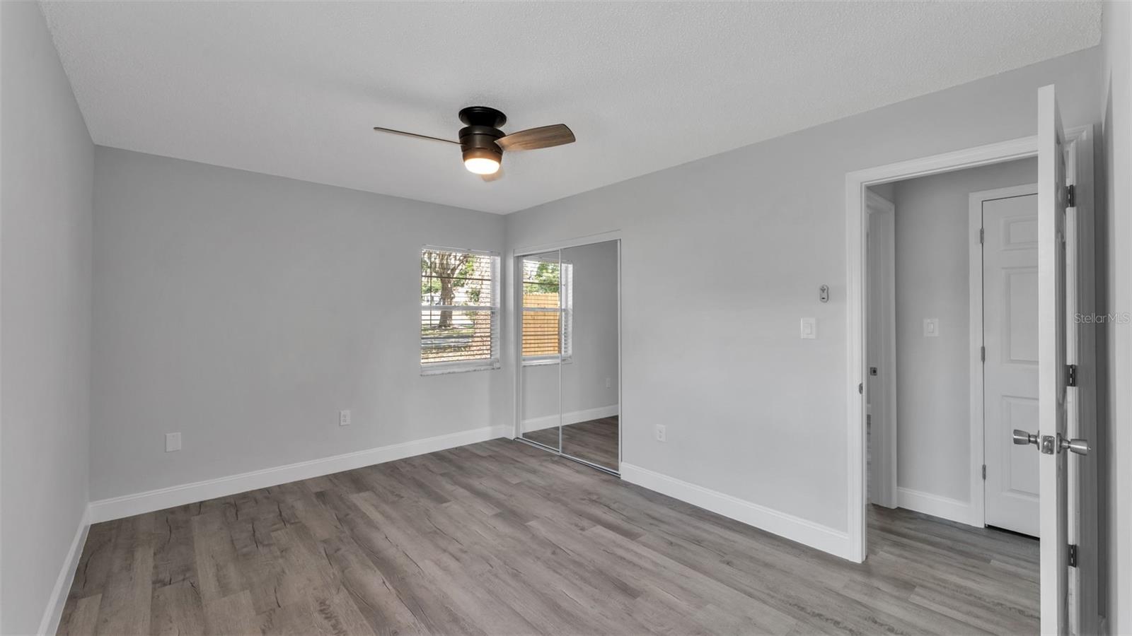 201 E PINE ST, DAVENPORT, FL, 33837