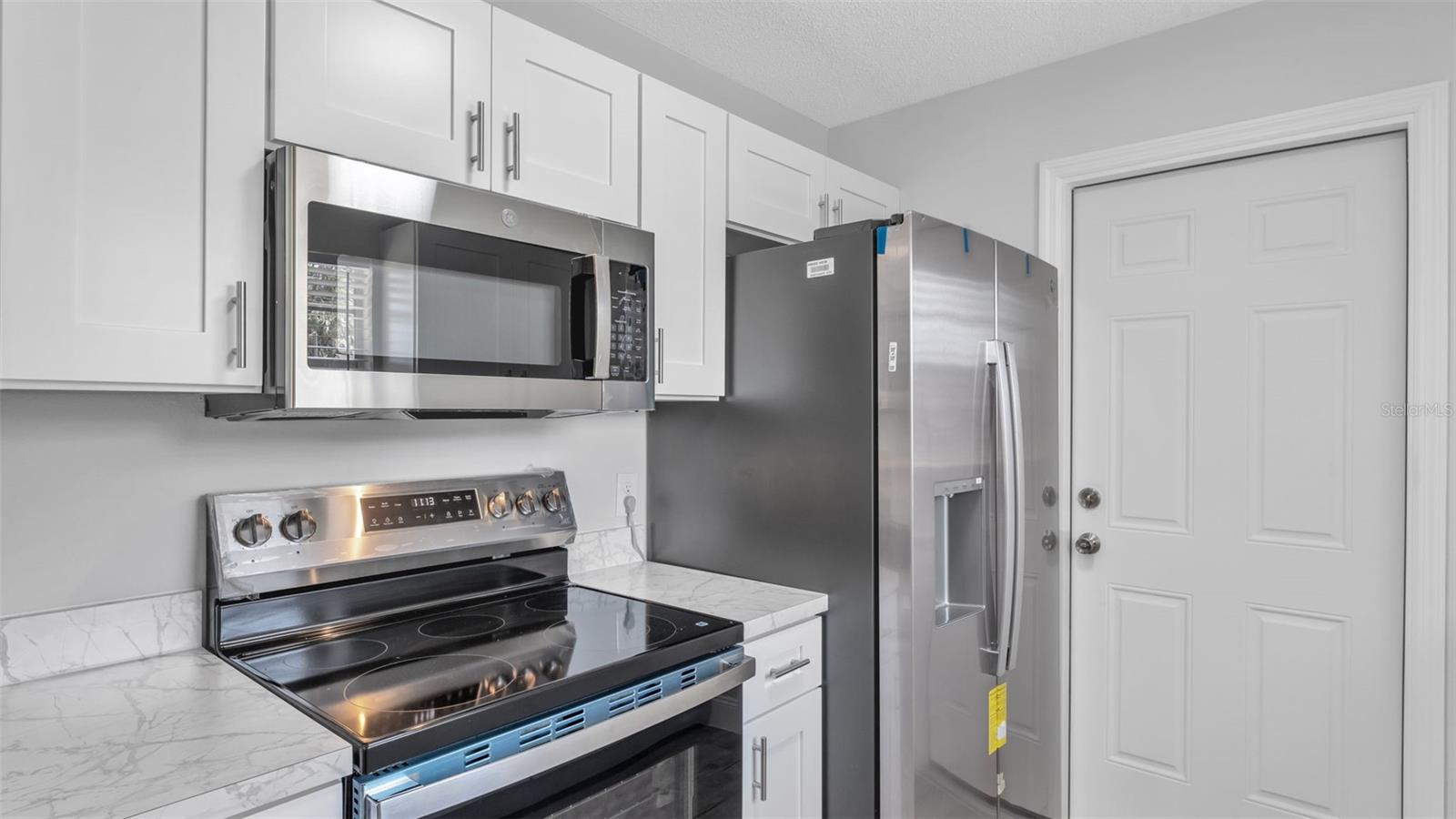 201 E PINE ST, DAVENPORT, FL, 33837