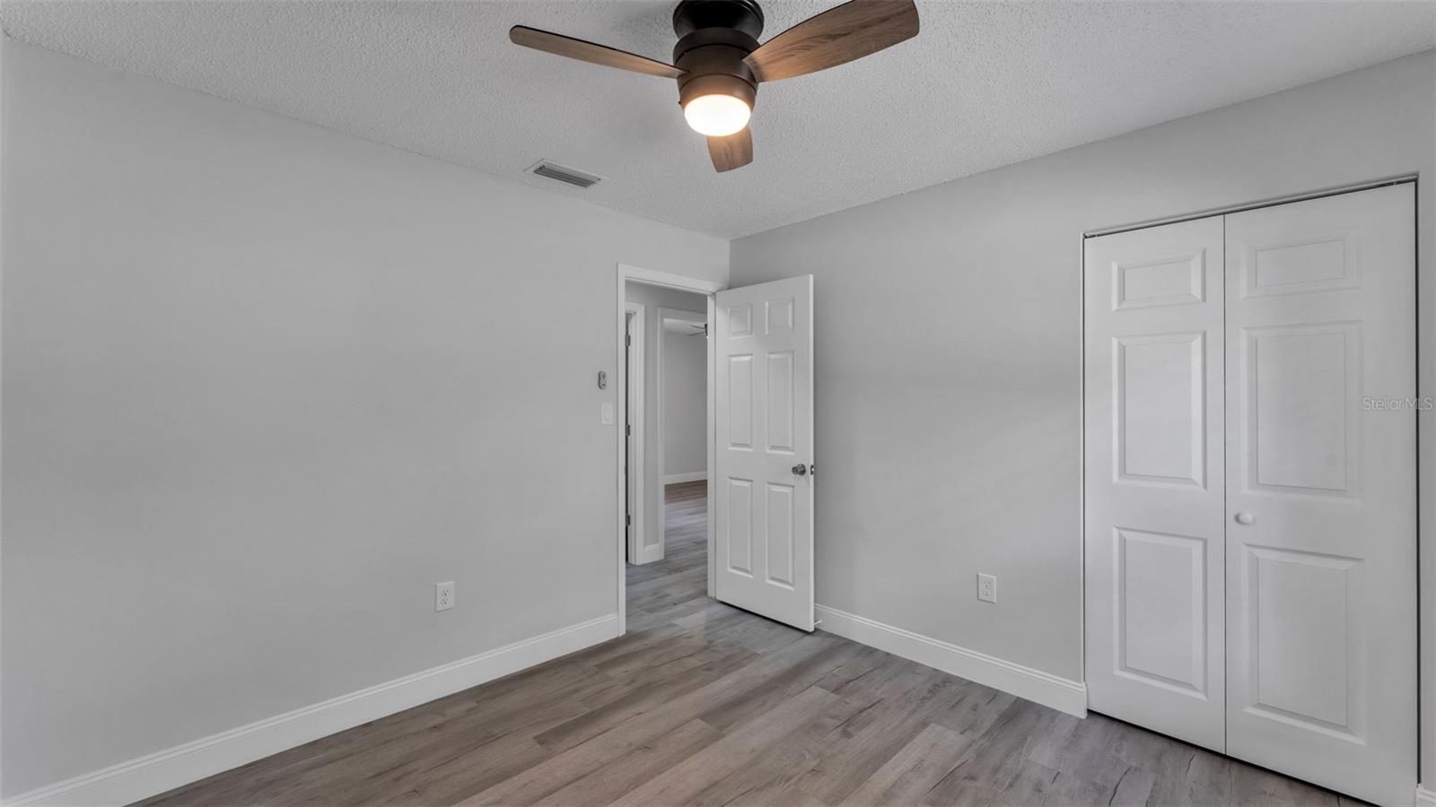 201 E PINE ST, DAVENPORT, FL, 33837
