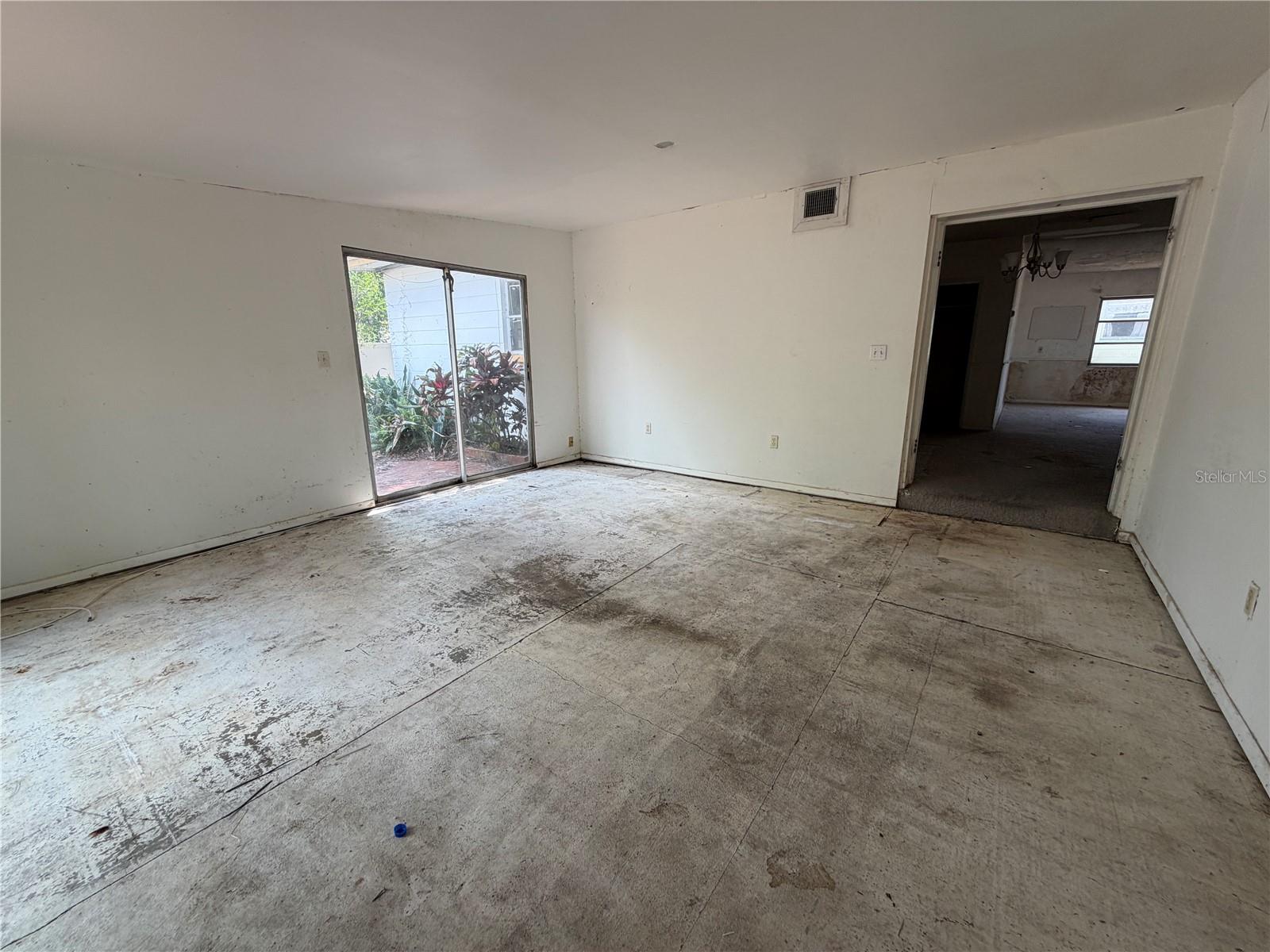 9805 N 54TH ST, TEMPLE TERRACE, FL, 33617