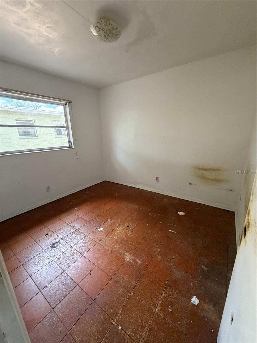 9805 N 54TH ST, TEMPLE TERRACE, FL, 33617