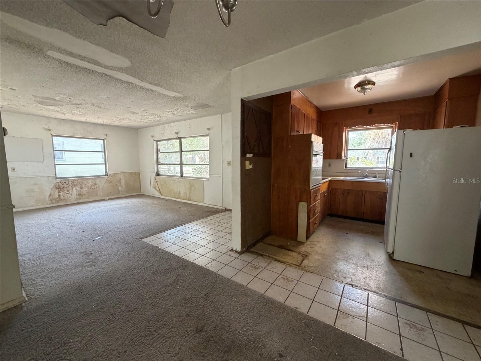 9805 N 54TH ST, TEMPLE TERRACE, FL, 33617