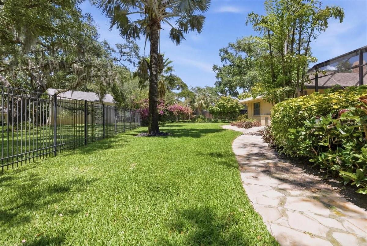 2716 COUNTRY WOODS LN, PALM HARBOR, FL, 34683