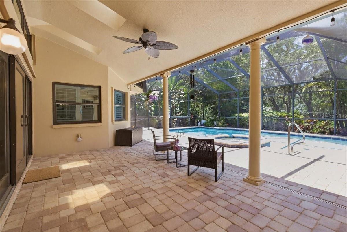 2716 COUNTRY WOODS LN, PALM HARBOR, FL, 34683