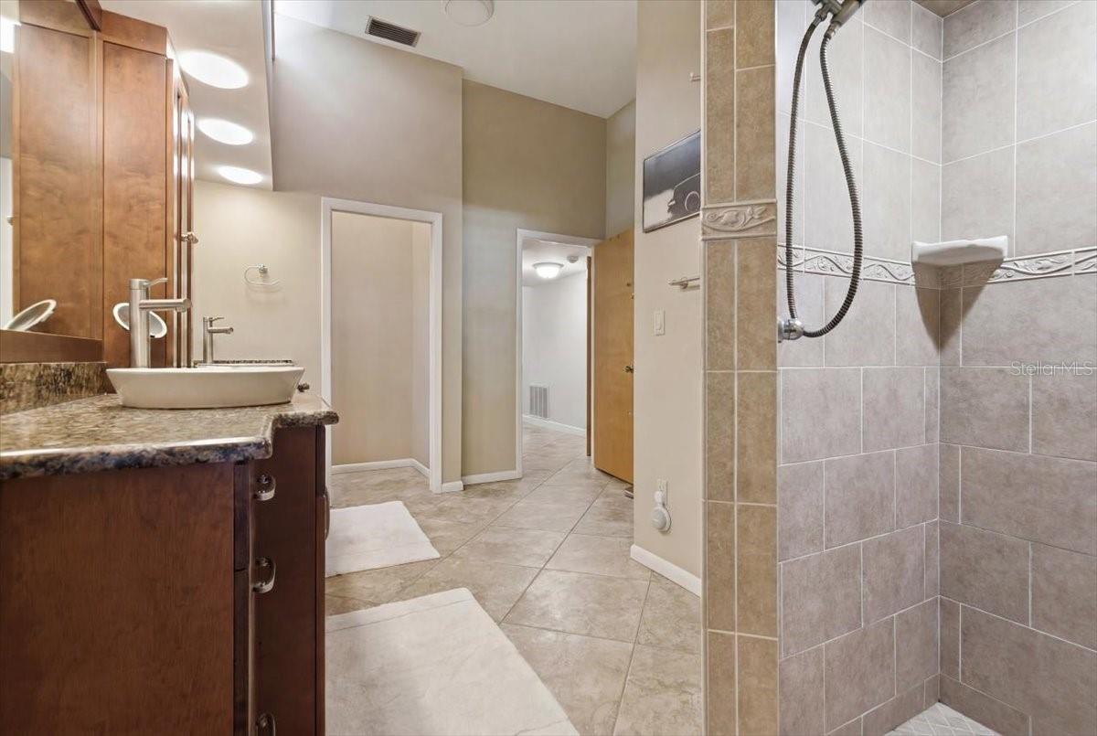 2716 COUNTRY WOODS LN, PALM HARBOR, FL, 34683
