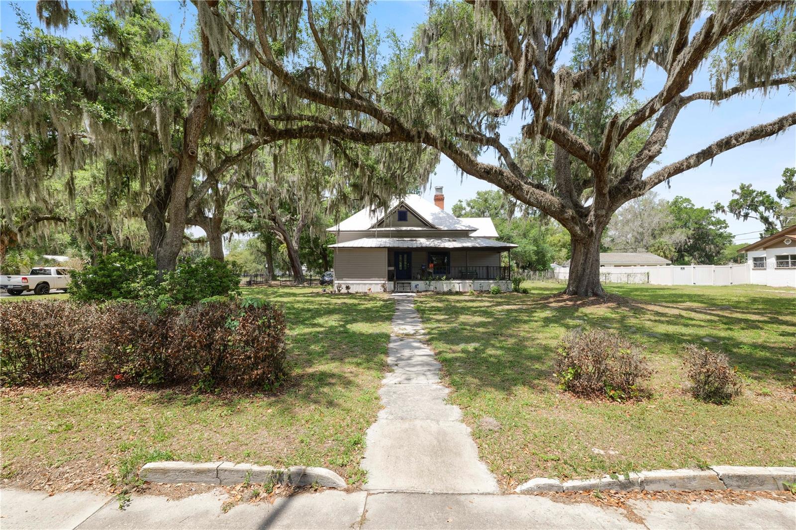 128 S OAK AVE, FORT MEADE, FL, 33841