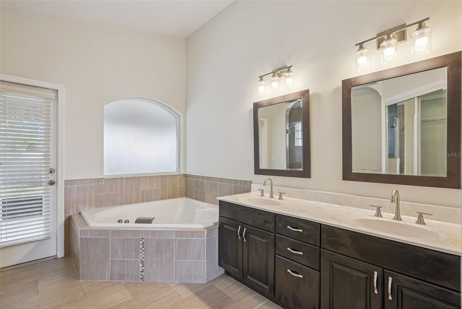 893 WATT CIR, DELTONA, FL, 32738
