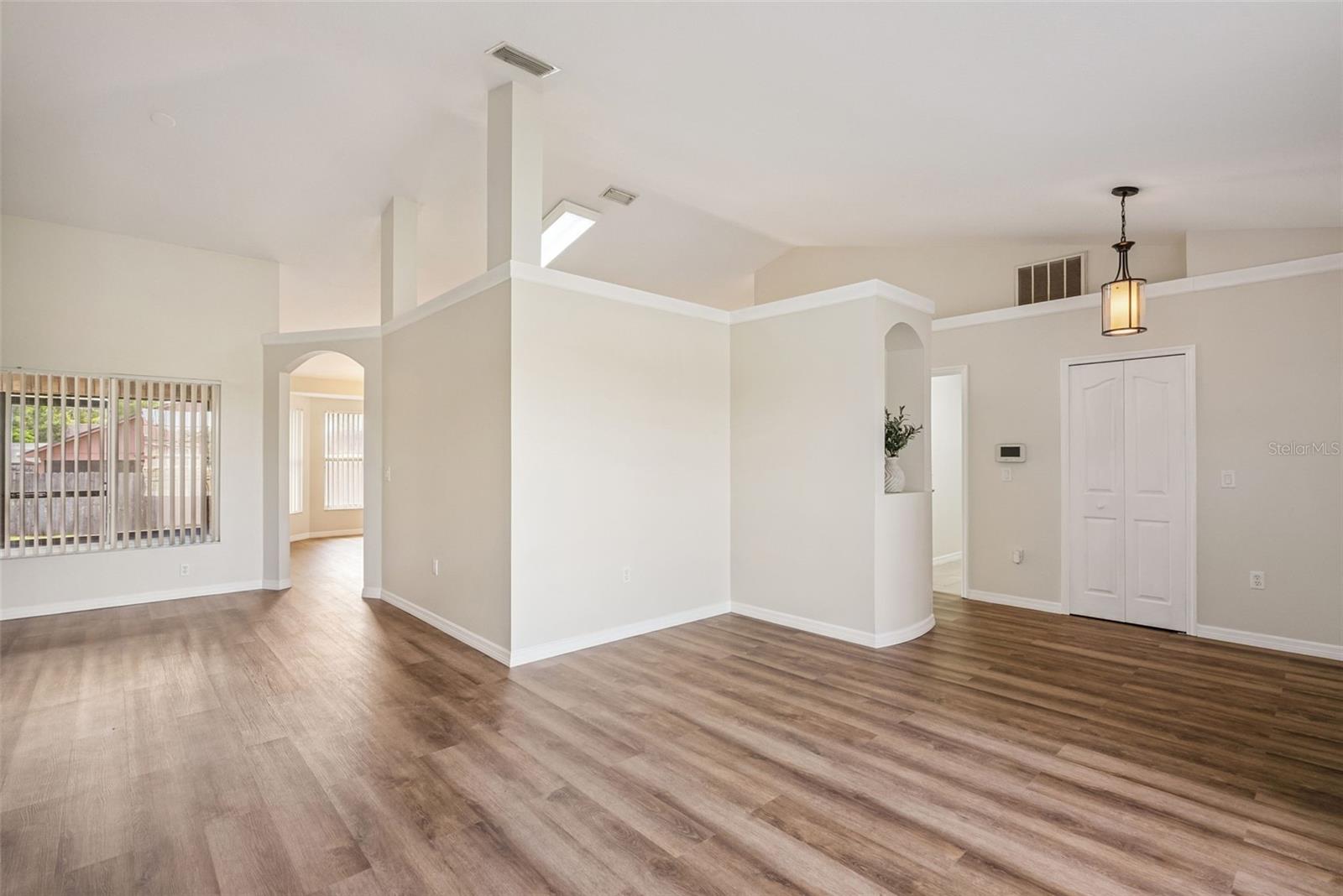 893 WATT CIR, DELTONA, FL, 32738