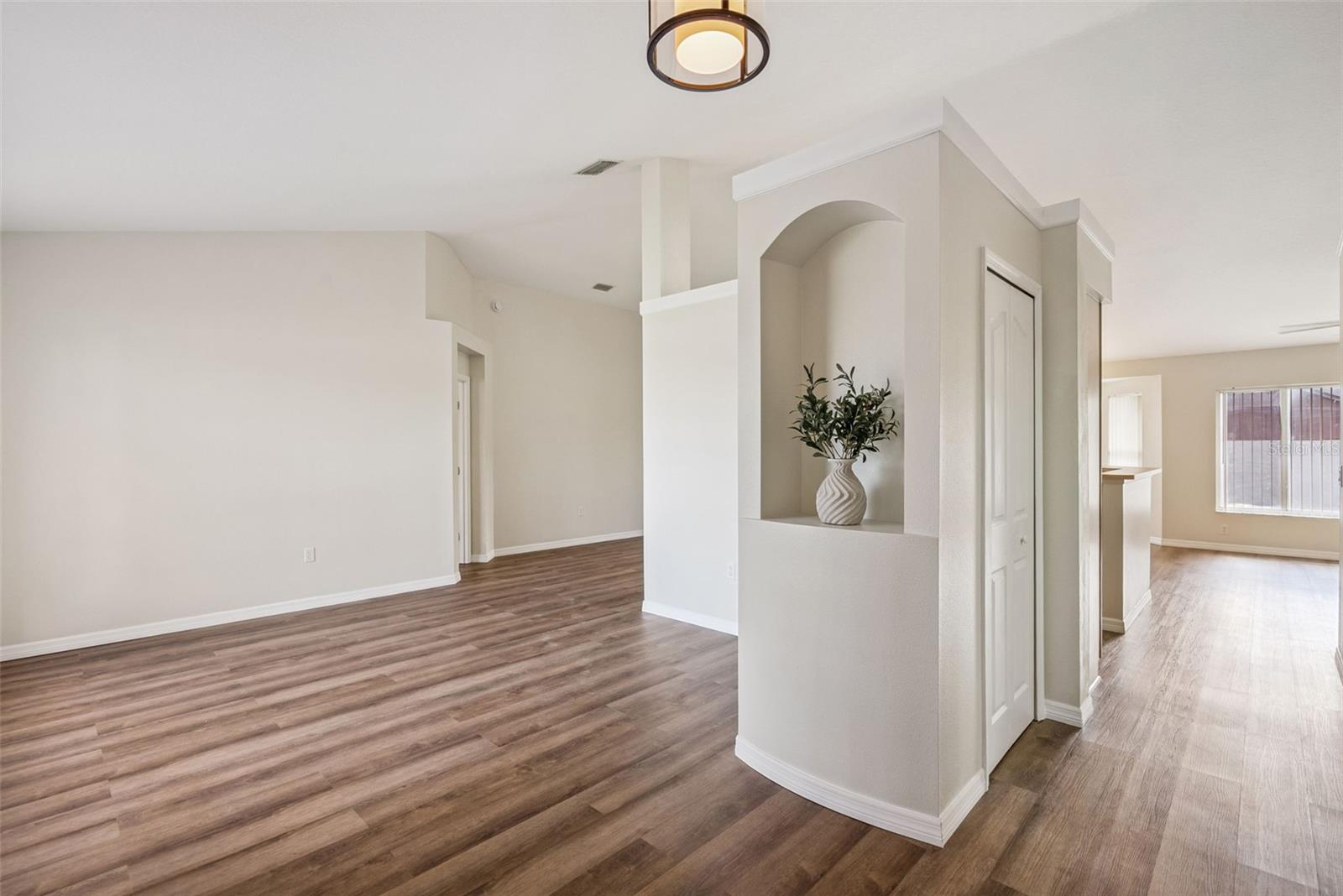 893 WATT CIR, DELTONA, FL, 32738
