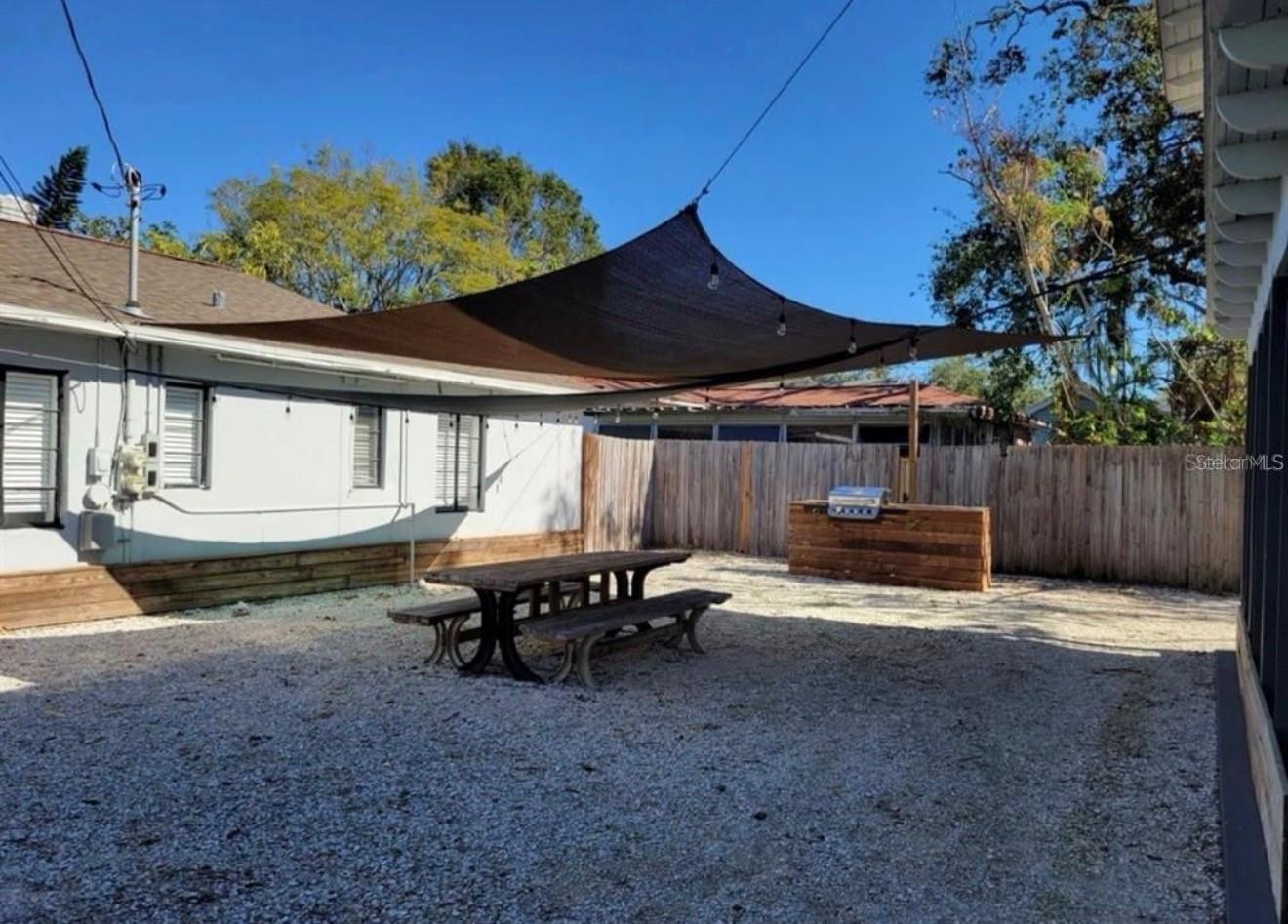 330 20TH AVE S #UPPER, ST PETERSBURG, FL, 33705
