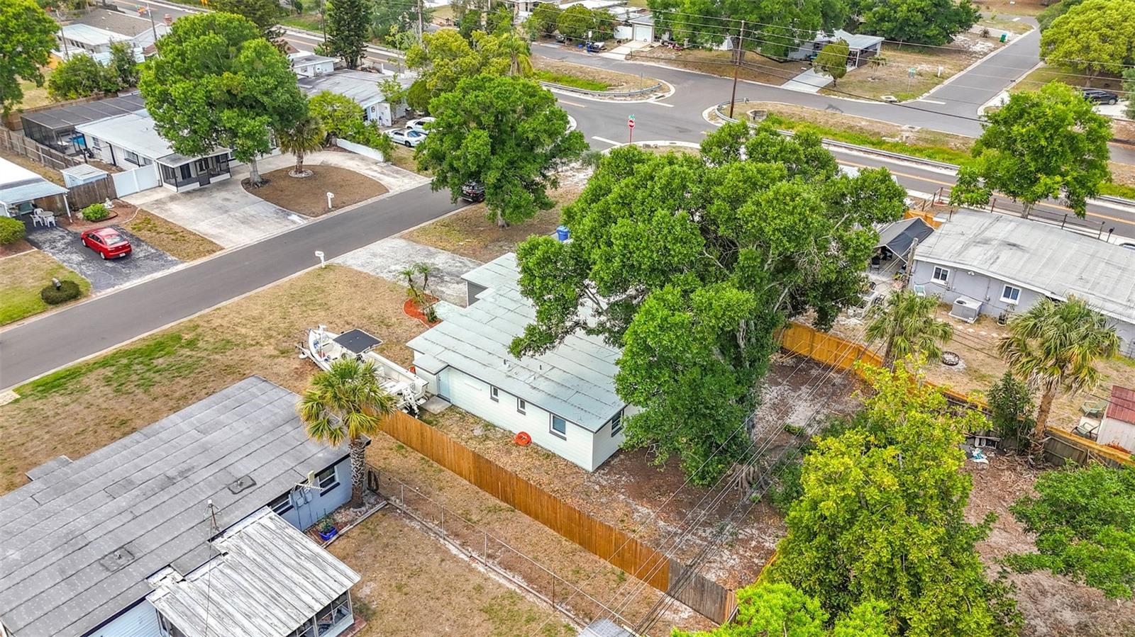 9369 83RD ST N, SEMINOLE, FL, 33777