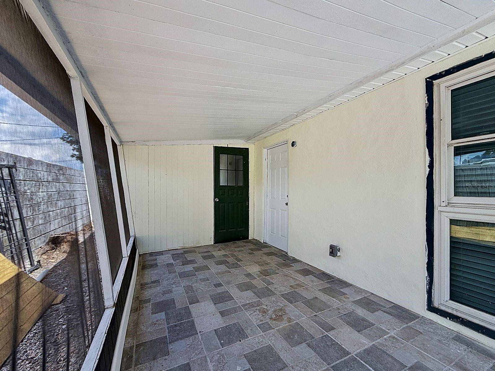 9369 83RD ST N, SEMINOLE, FL, 33777
