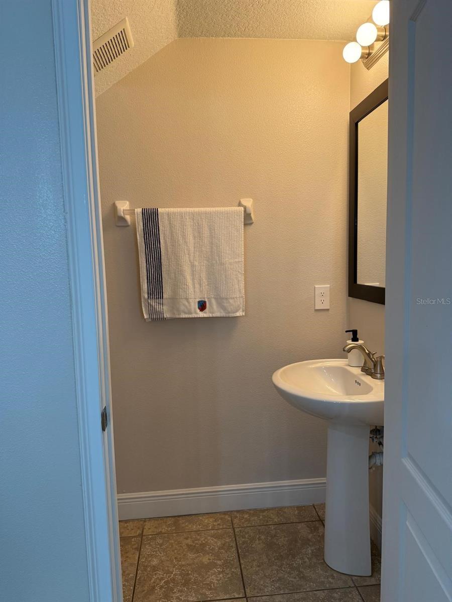 8106 ROSEVILLE RD, DAVENPORT, FL, 33896