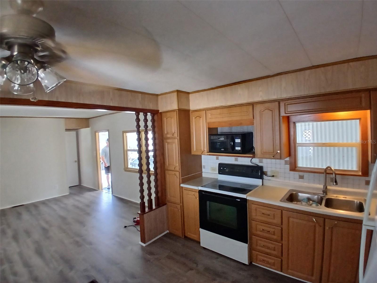 110 52ND AVENUE TER E, BRADENTON, FL, 34203