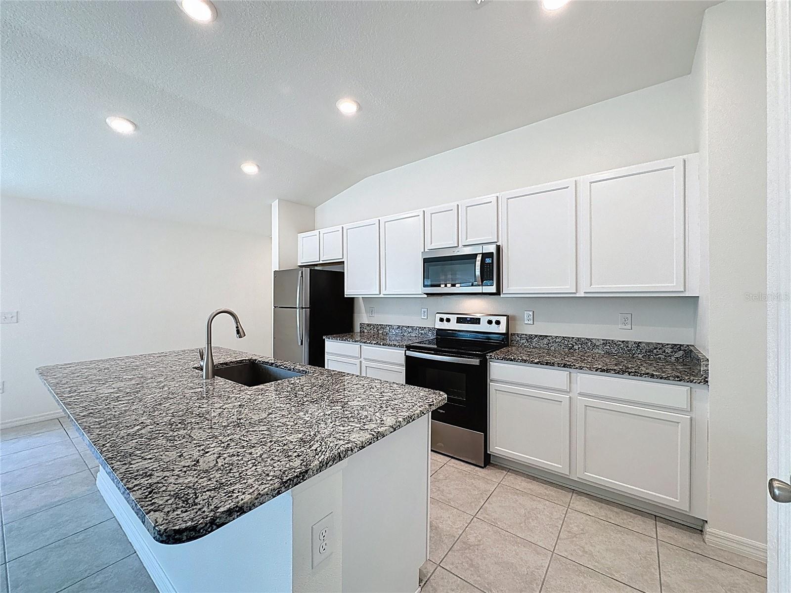 707 SCRUB OAK HAMMOCK RD, DAVENPORT, FL, 33837