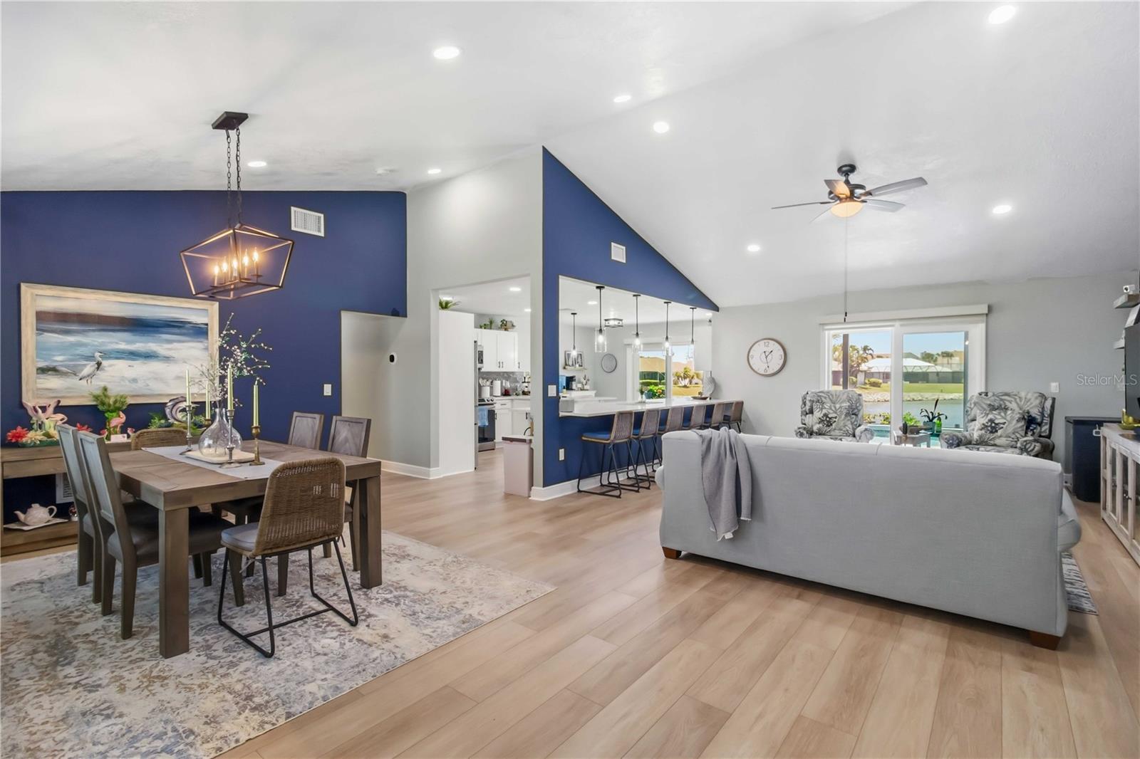 8712 53RD AVE W, BRADENTON, FL, 34210