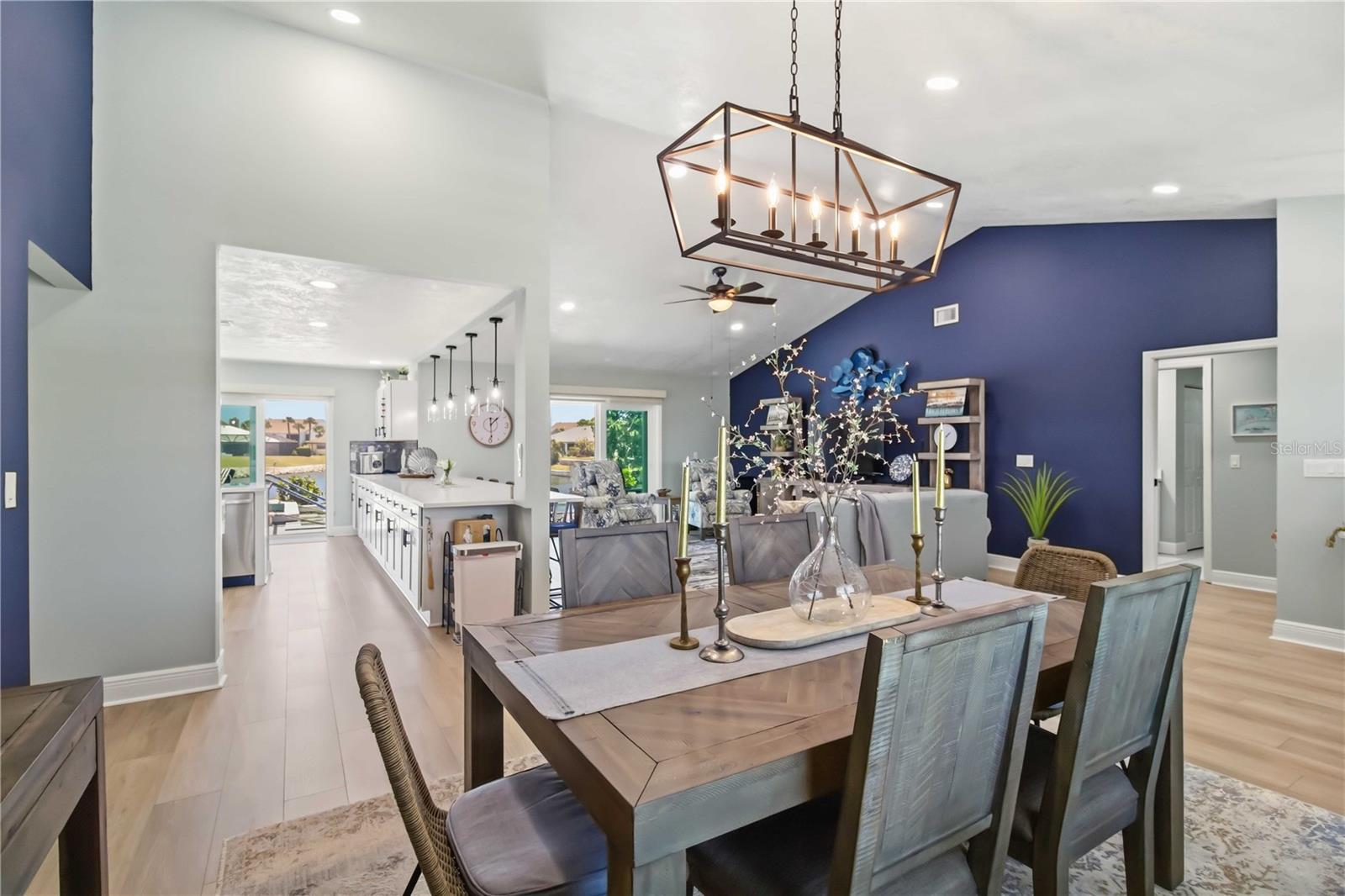 8712 53RD AVE W, BRADENTON, FL, 34210