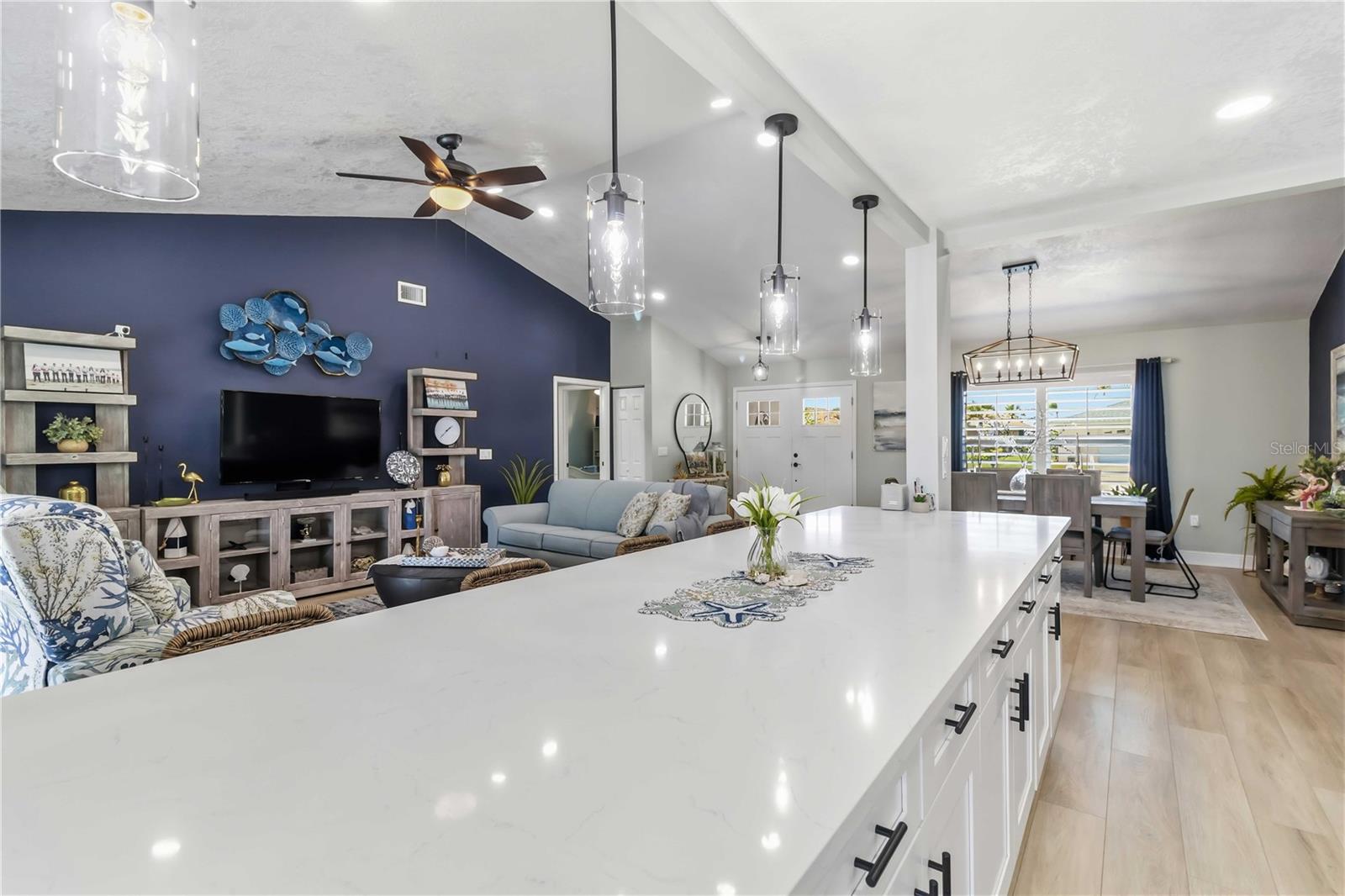 8712 53RD AVE W, BRADENTON, FL, 34210