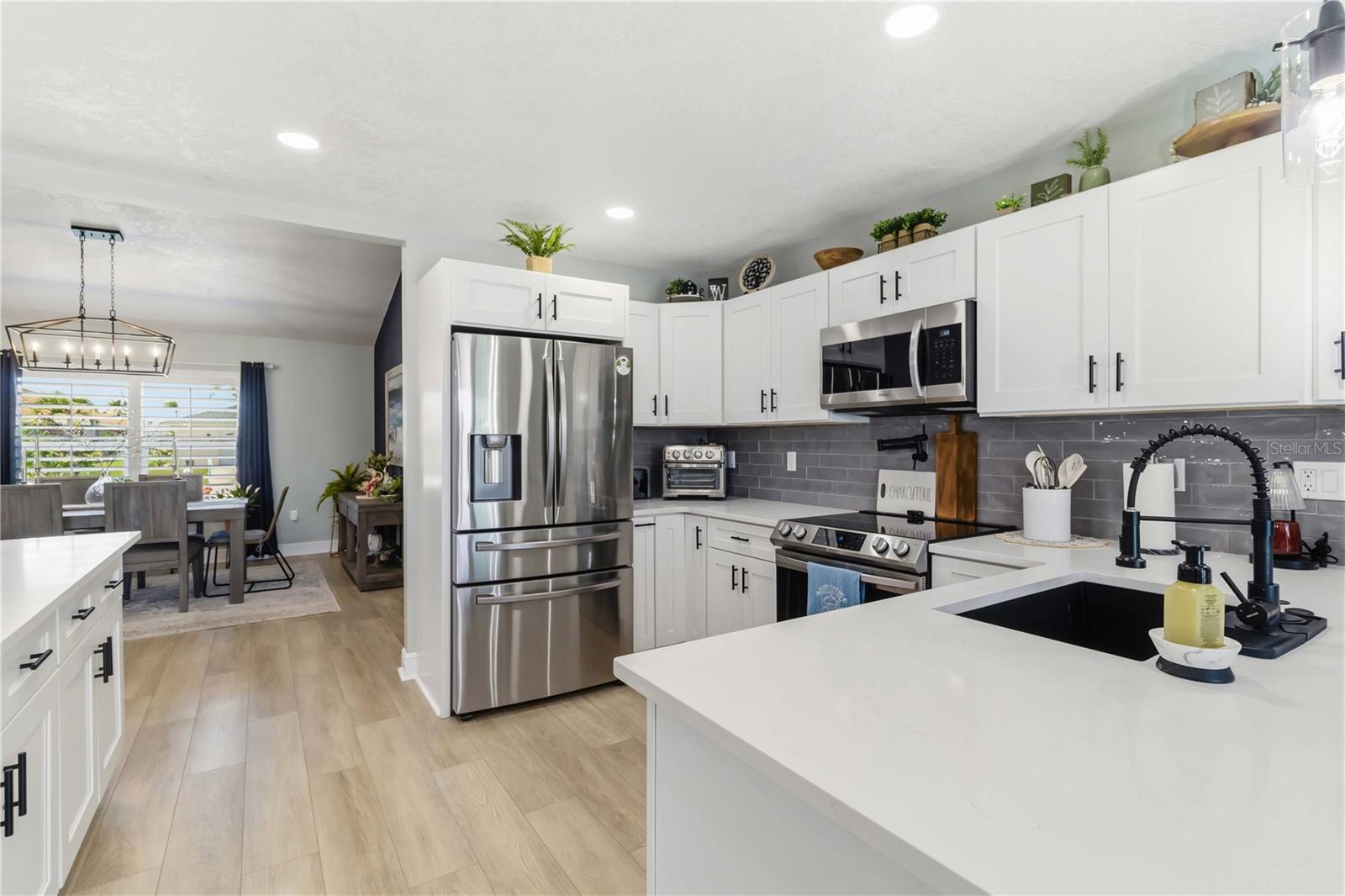 8712 53RD AVE W, BRADENTON, FL, 34210