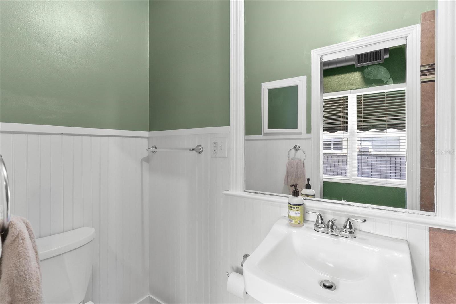 103 S 2ND ST #A, LEESBURG, FL, 34748