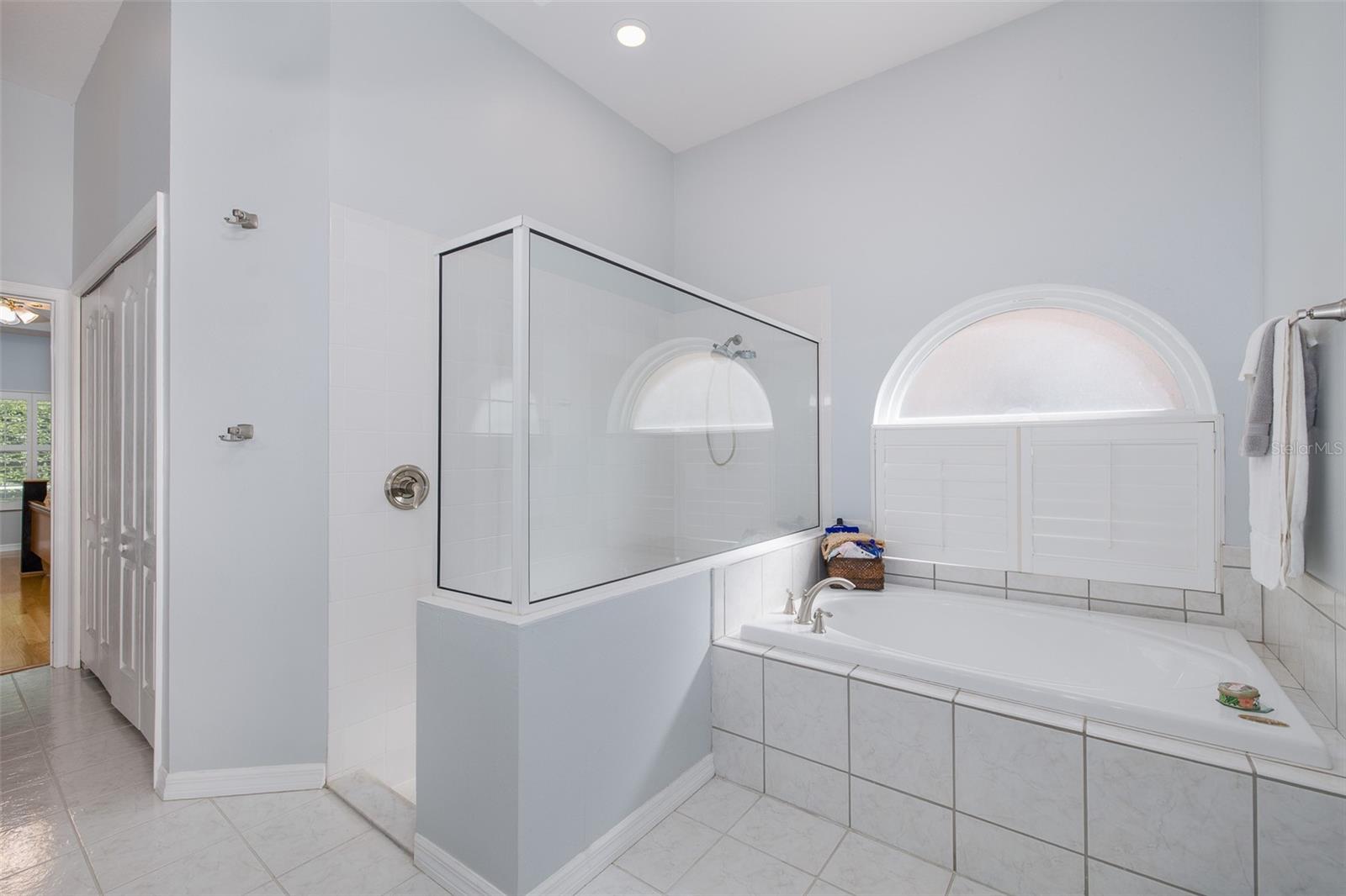 18814 PLACE ANTIBES, LUTZ, FL, 33558