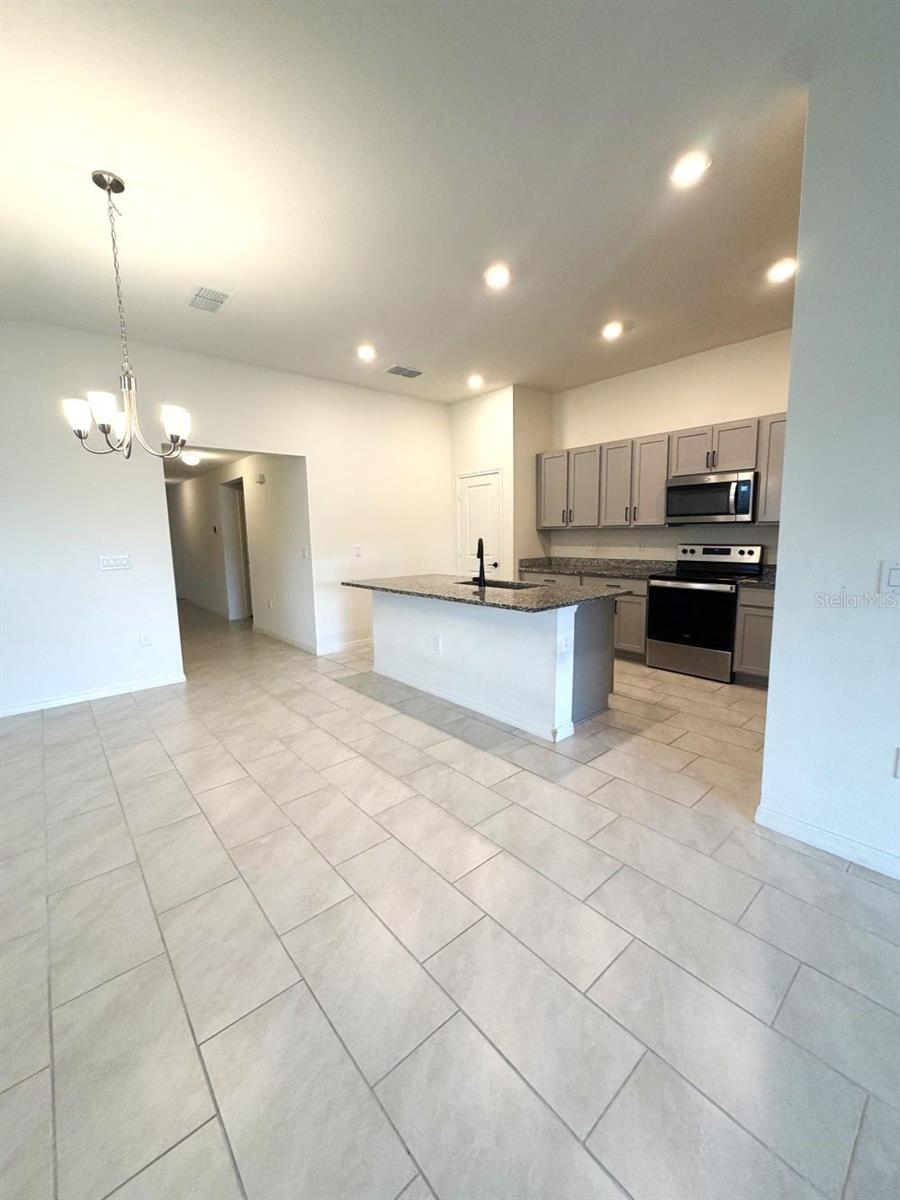 925 OVERPOOL AVE, DAVENPORT, FL, 33896