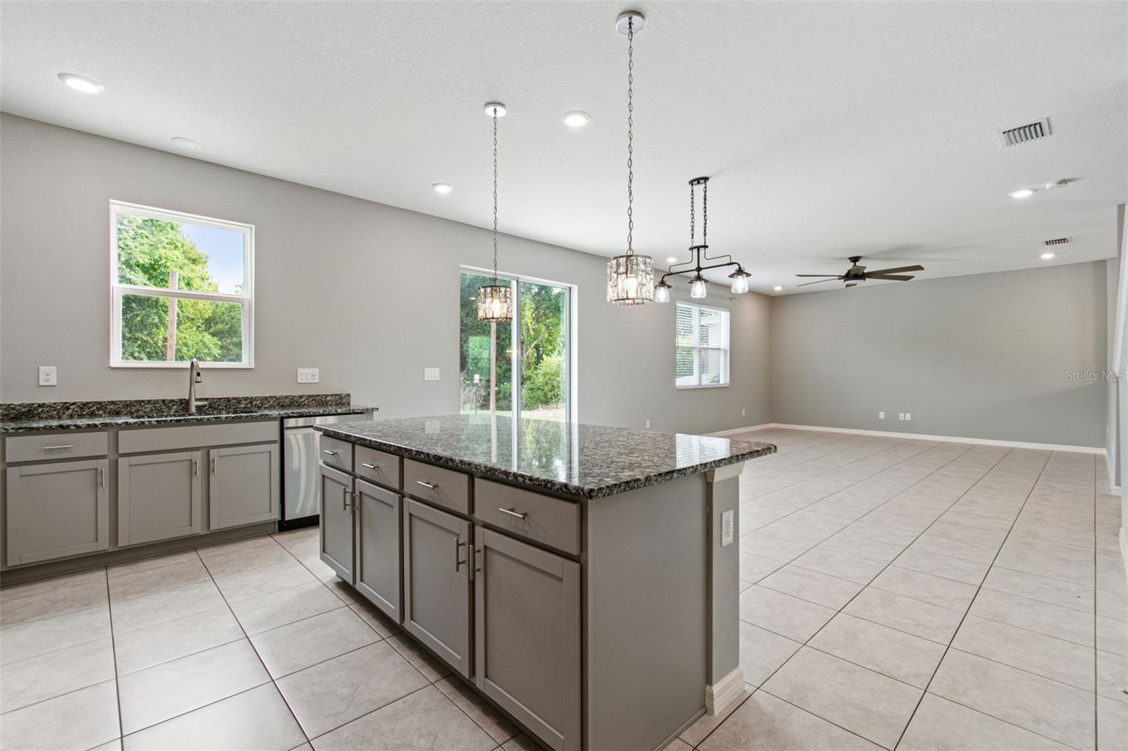 9235 FREEDOM HILL DR, SEFFNER, FL, 33584