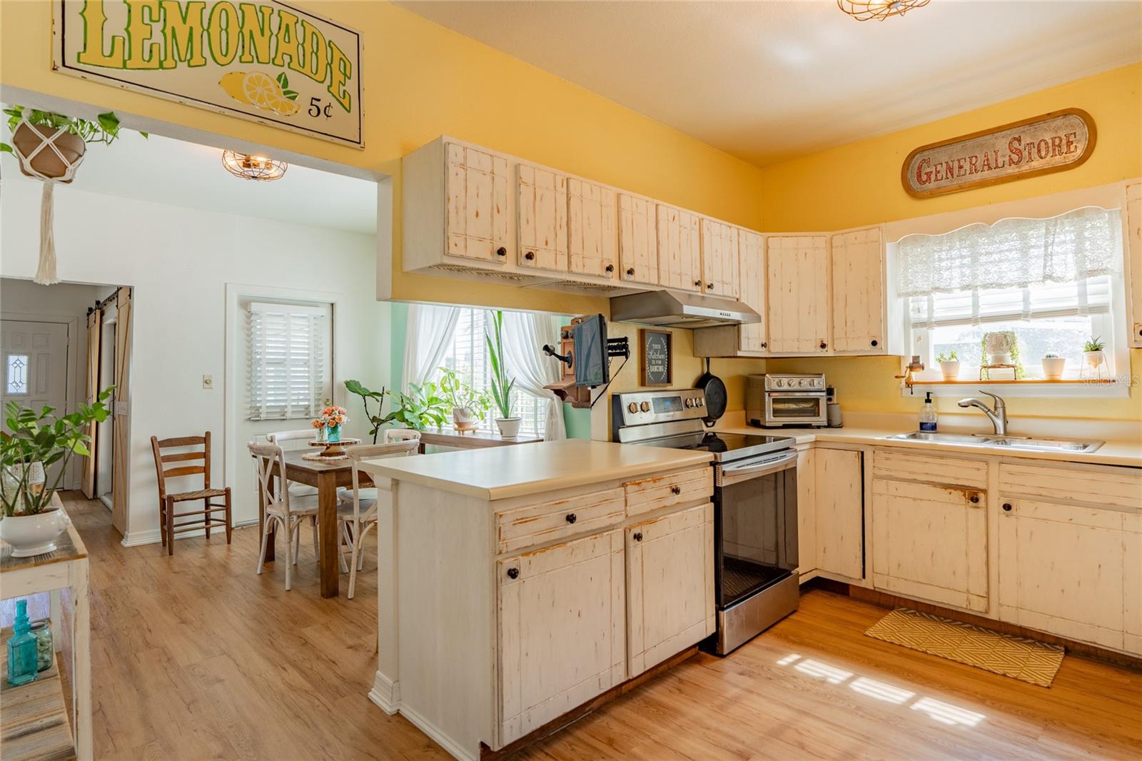 928 GROVELAND AVE, VENICE, FL, 34285