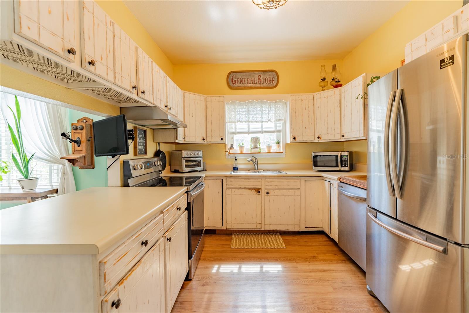 928 GROVELAND AVE, VENICE, FL, 34285
