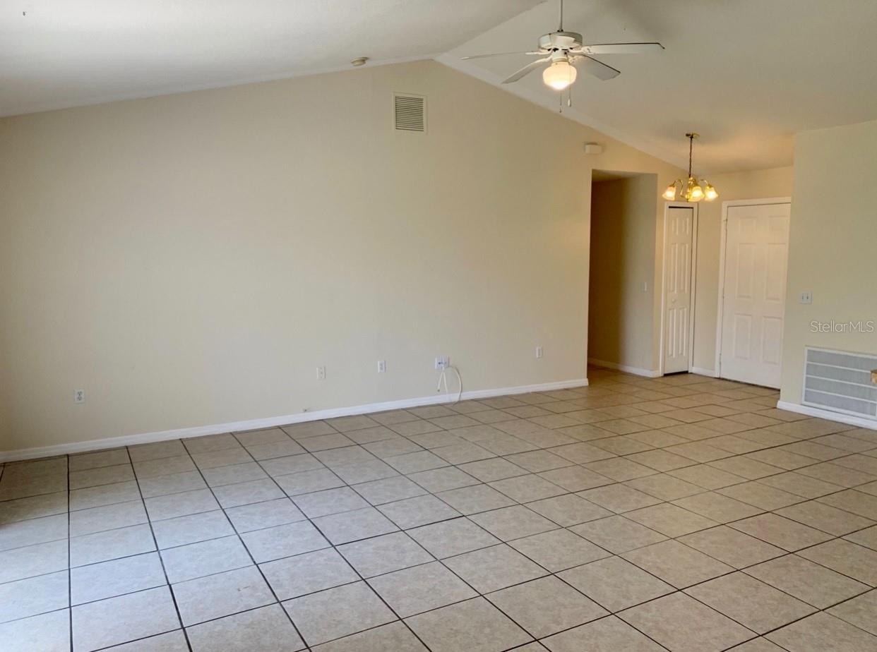606 ROBIN LN, POINCIANA, FL, 34759