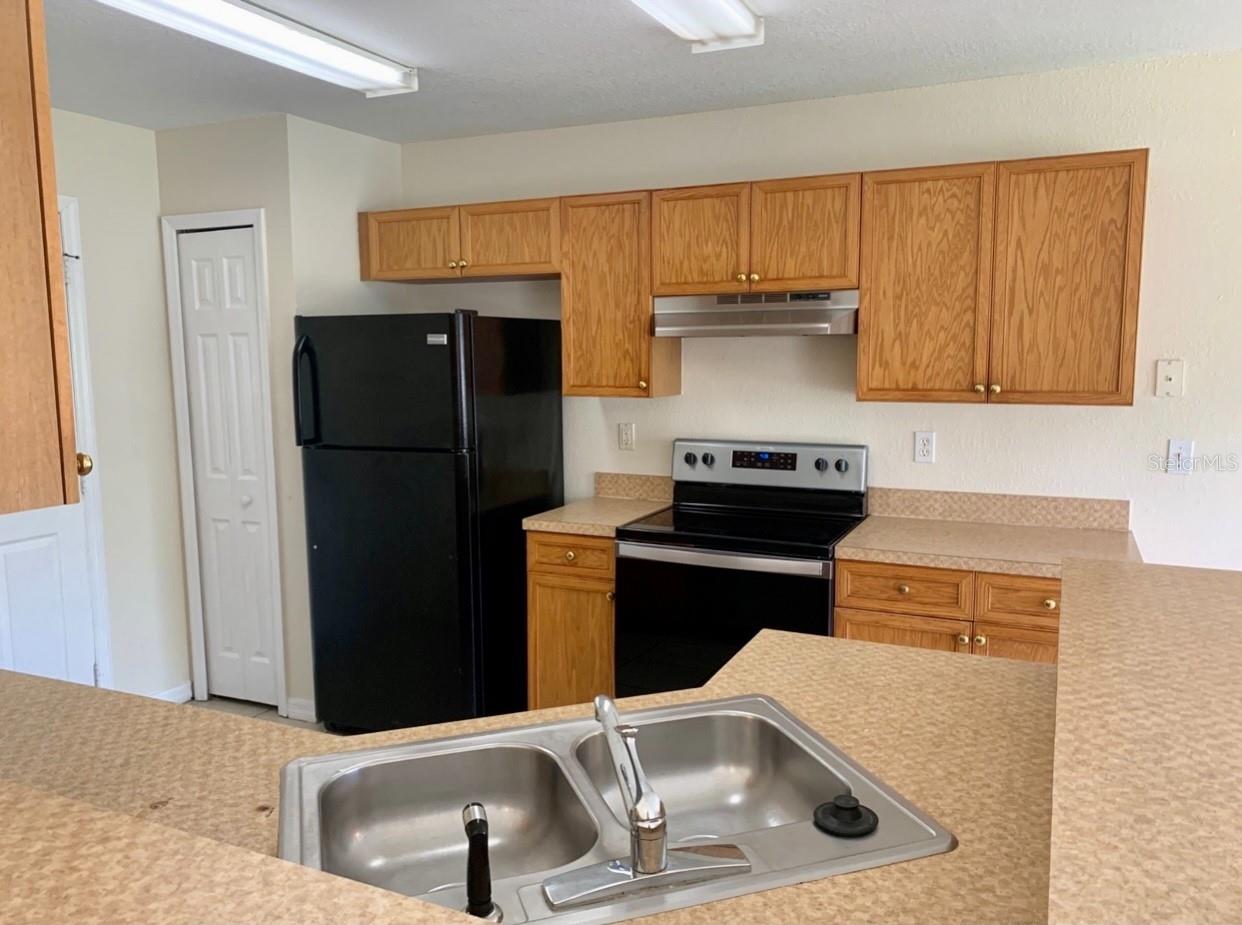 606 ROBIN LN, POINCIANA, FL, 34759