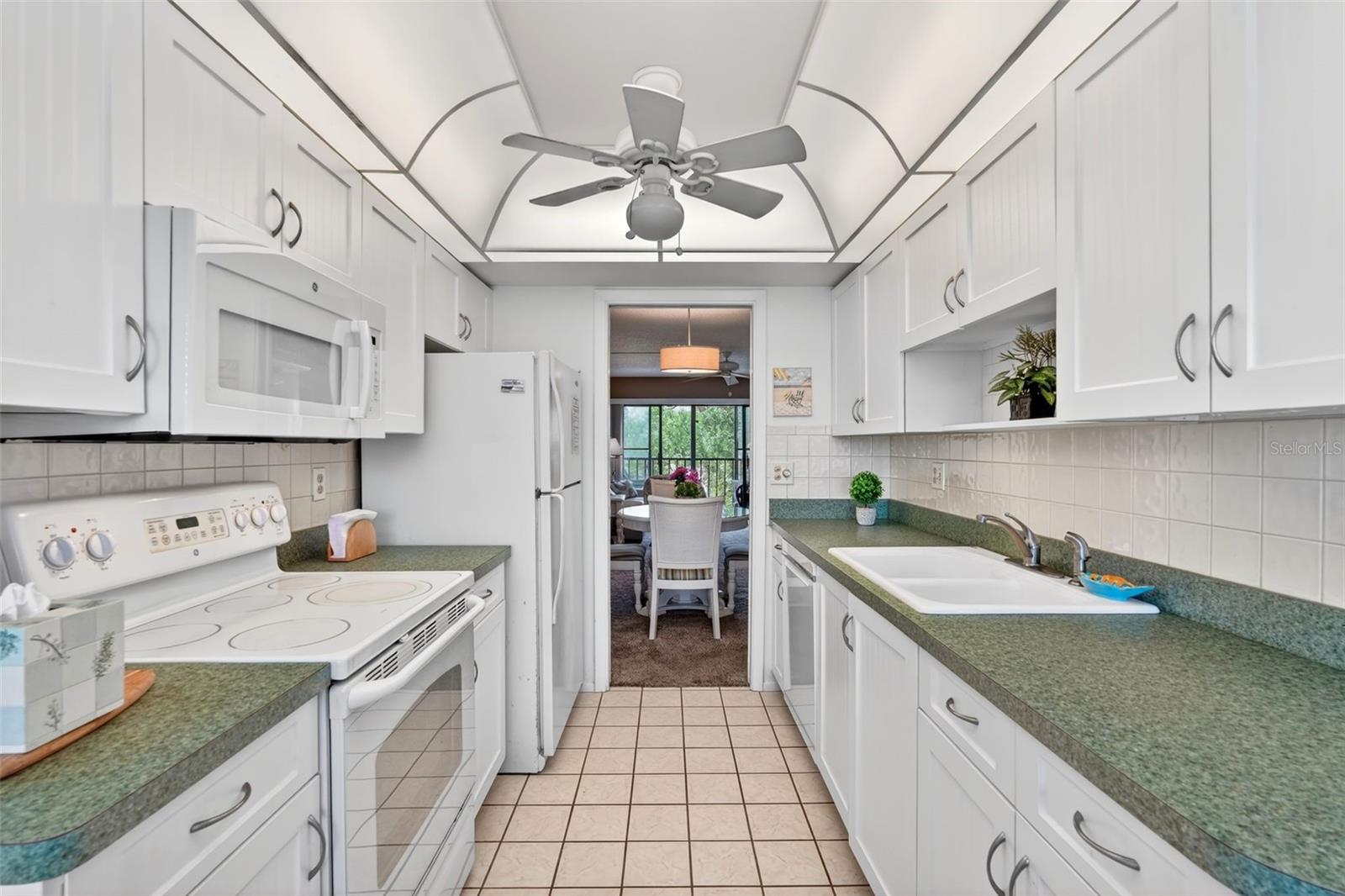 505 30TH AVE W #E303, BRADENTON, FL, 34205