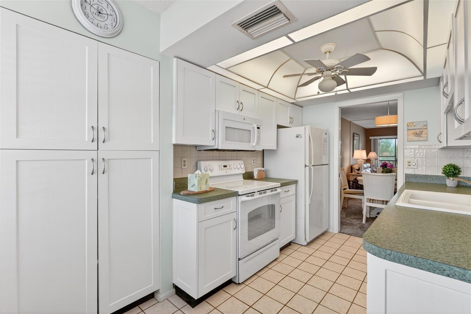 505 30TH AVE W #E303, BRADENTON, FL, 34205