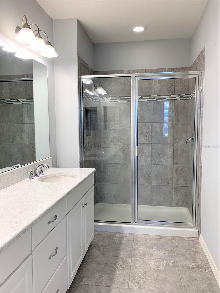 1073 AMBER LEAF TRL, WESLEY CHAPEL, FL, 33544