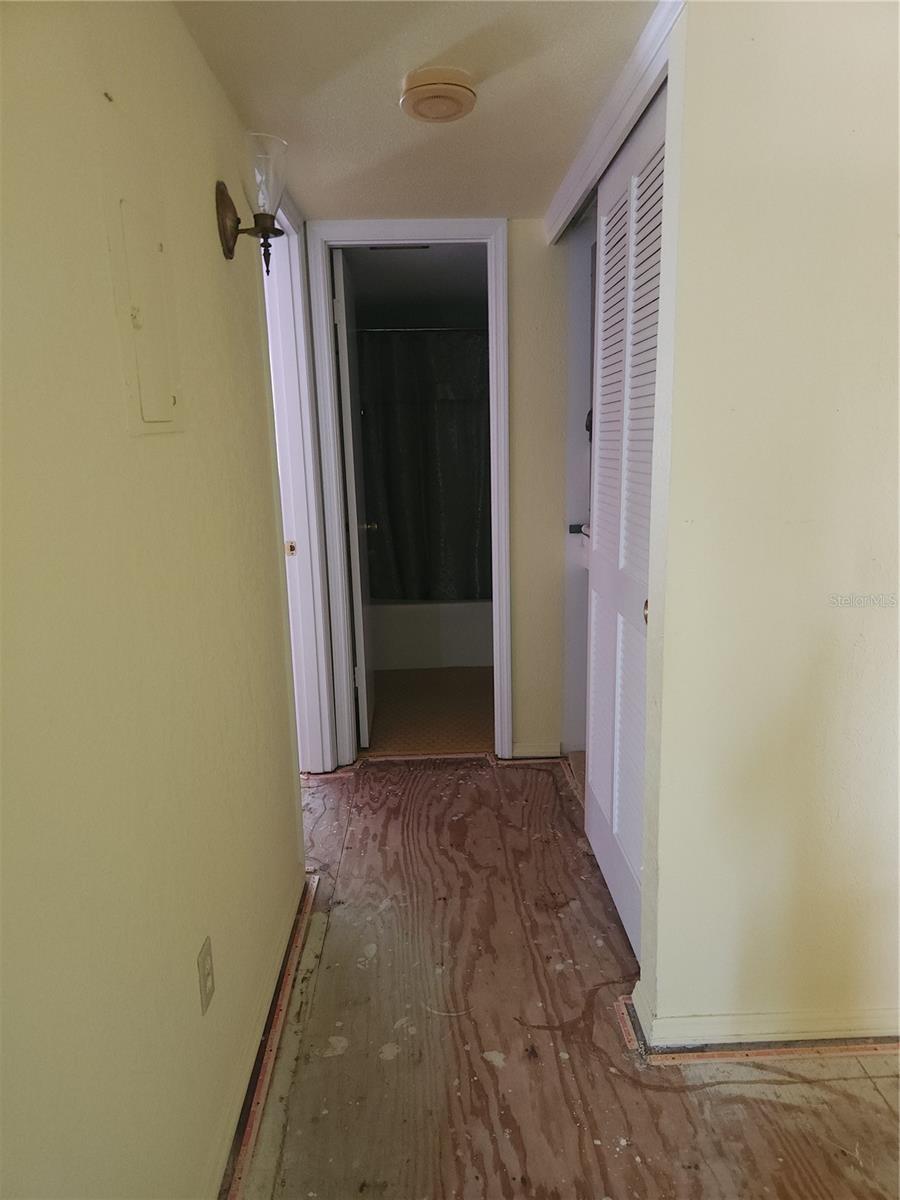 4158 S TAMIAMI TRL #M3, PORT CHARLOTTE, FL, 33952