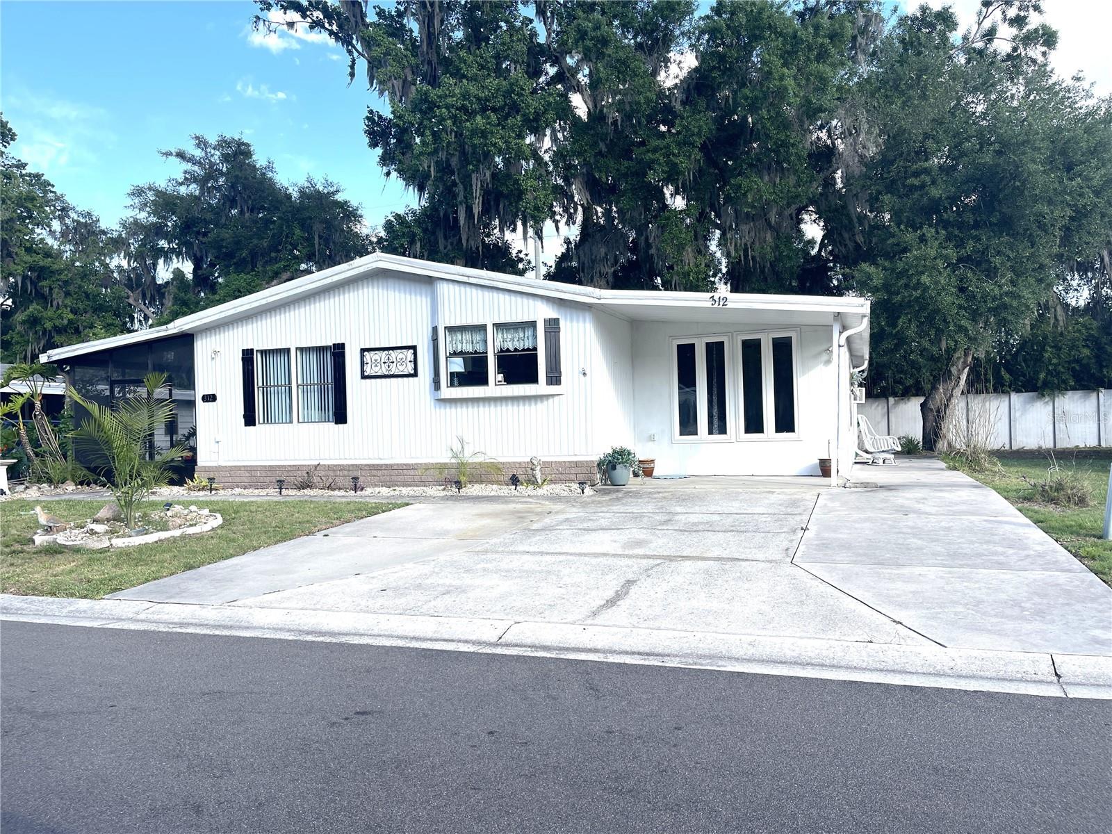 312 S TIMBER TRL, WILDWOOD, FL, 34785